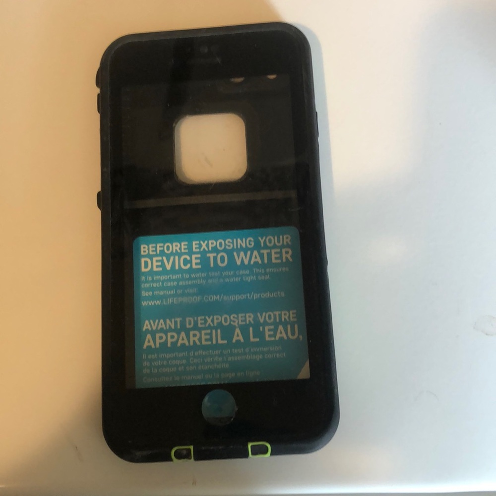 iPhone 8 life proof case